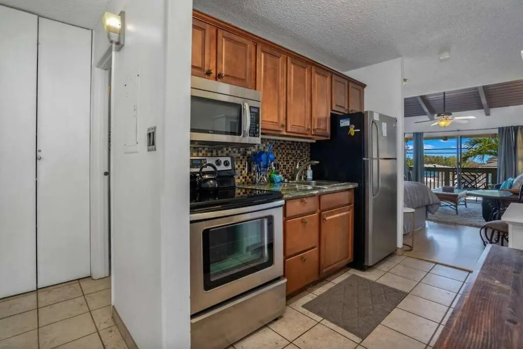 Διαμέρισμα Kihei Bay Surf 208- Updated Partial Oceanview Studio Across From Beach