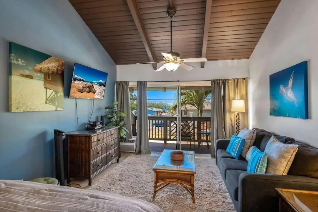 Kihei Bay Surf 208- Updated Partial Oceanview Studio Across From Beach Διαμέρισμα